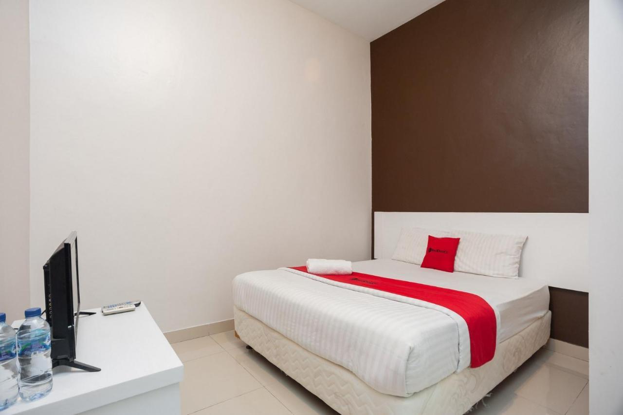 Reddoorz Syariah Near Taman Air Mancur Bogor Hotel Exterior photo