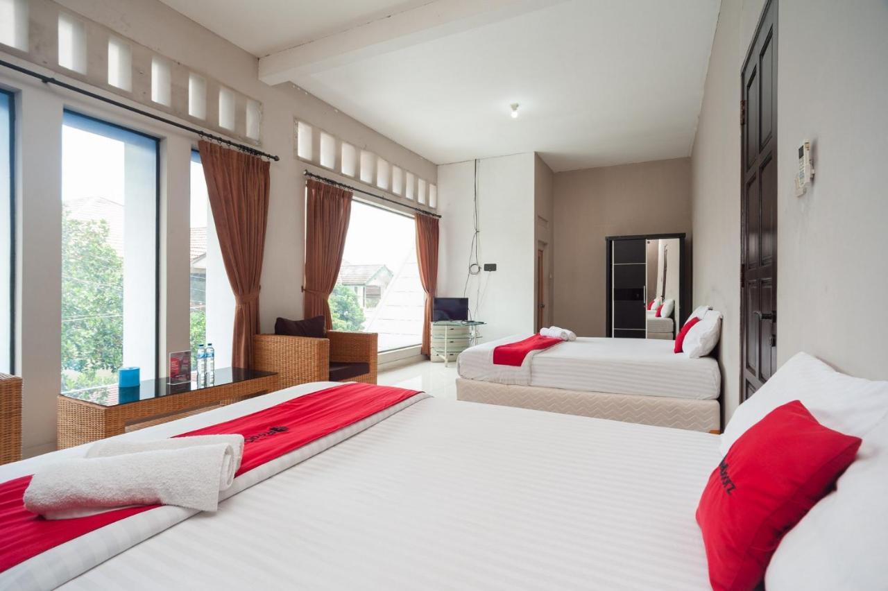 Reddoorz Syariah Near Taman Air Mancur Bogor Hotel Exterior photo